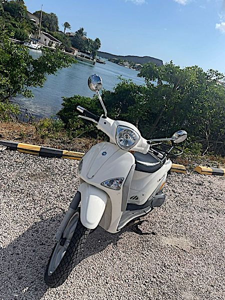 SCOOTER RENT ON CURACAO | CHEAP SCOOTER RENT ON CURACAO